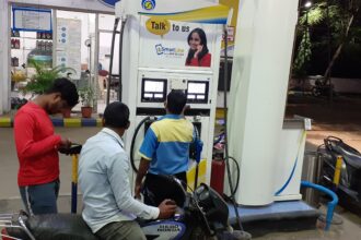 modi-government-restricts-bulk-petrol-diesel-purchases-for-90-days