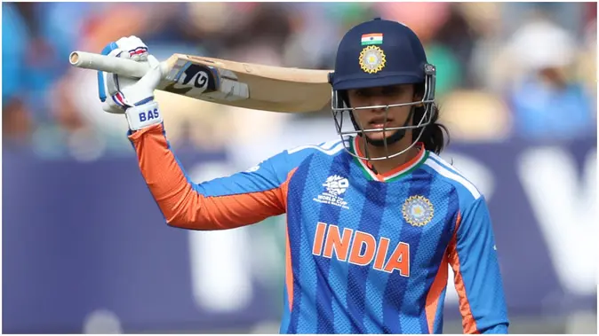 smriti-mandhana-cricket-records-become-first-male-or-female-cricketer-to-hit-600-fours-in-t20i