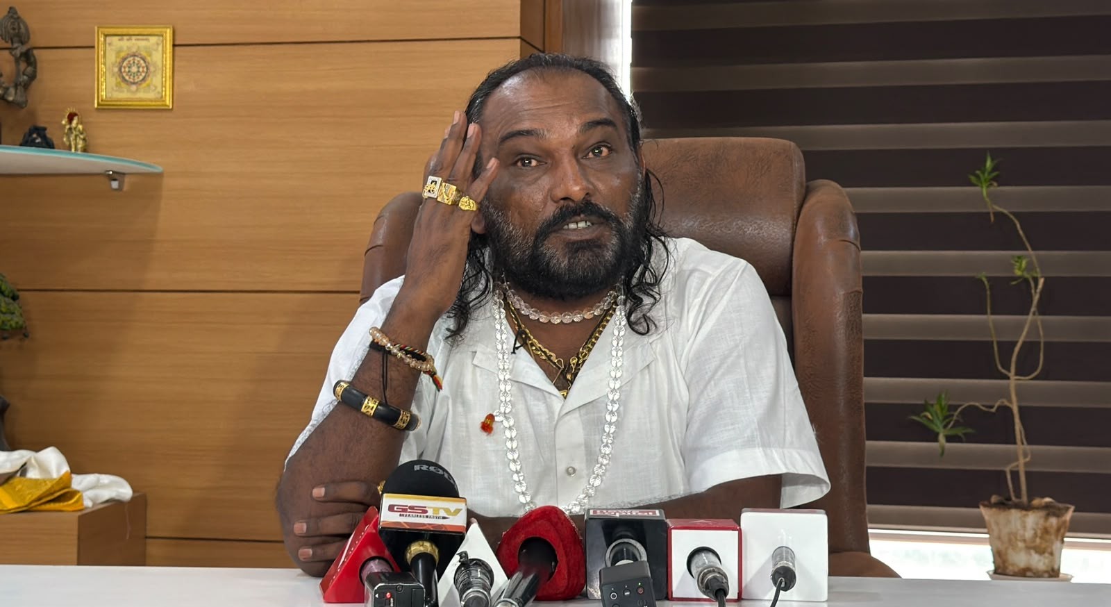jetpar-khedut-andolan-hakabha-gadhvi-nilesh-ervadiya-allegations